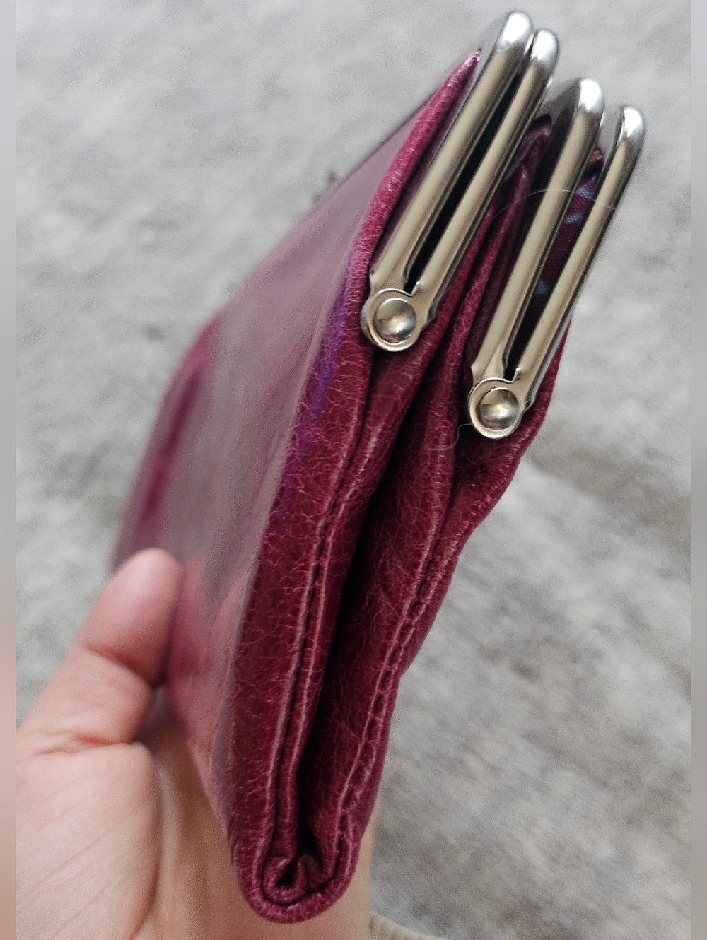 Hobo Lauren Wallet Red Leather - Picture 8 of 9